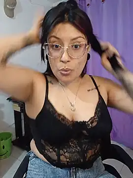 Snapshot of DaniPoison chatting on June 12, 2026, 6:51 pm DaniPoison online show from June 12, 2026, 6:51 pm