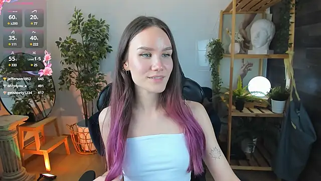 Snapshot of Clare__Florence chatting on March 18, 2025, 7:42 pm Clare Florence online show from March 18, 2025, 7:42 pm