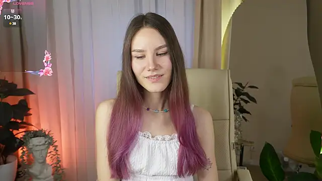 Snapshot of Clare__Florence chatting on March 20, 2025, 6:41 am Clare Florence online show from March 20, 2025, 6:41 am