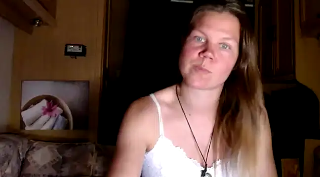 CallMeMaria online show from December 26, 2024, 7:16 pm