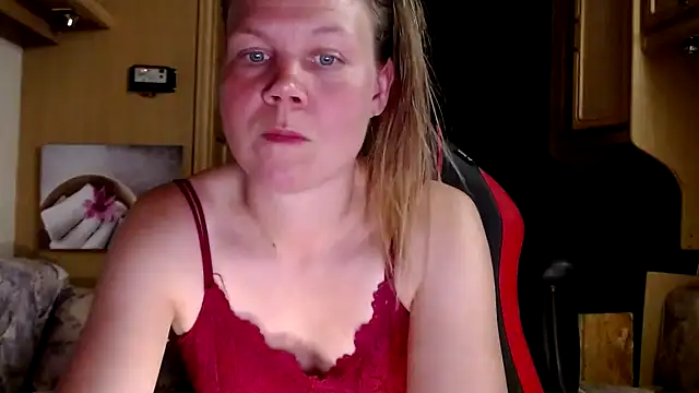 CallMeMaria online show from January 1, 2025, 8:26 pm