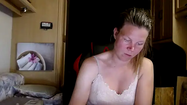 CallMeMaria online show from January 2, 2025, 9:39 pm