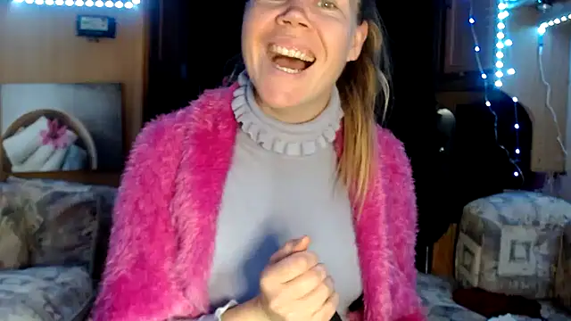 CallMeMaria online show from January 31, 2025, 1:23 pm