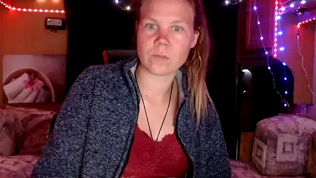 CallMeMaria online show from January 31, 2025, 4:27 pm