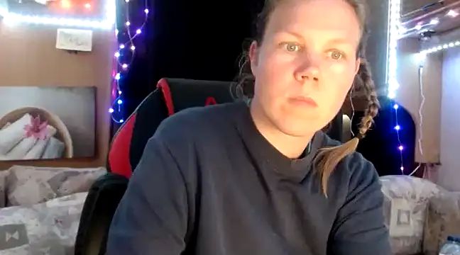 CallMeMaria online show from February 11, 2025, 4:13 pm