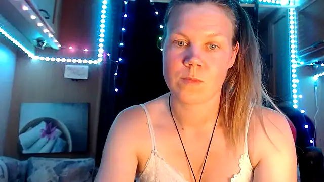 CallMeMaria online show from February 15, 2025, 9:15 pm