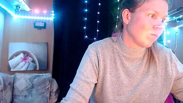 CallMeMaria online show from February 21, 2025, 4:48 pm