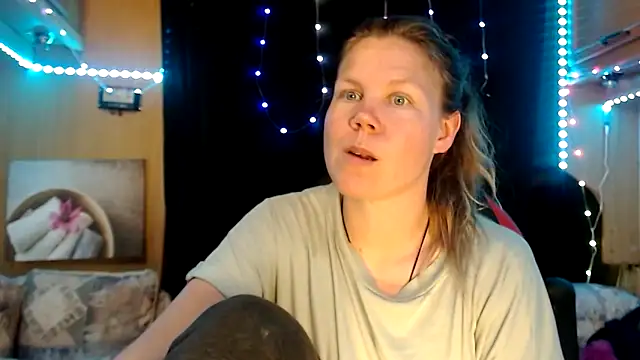 CallMeMaria online show from February 28, 2025, 1:25 pm