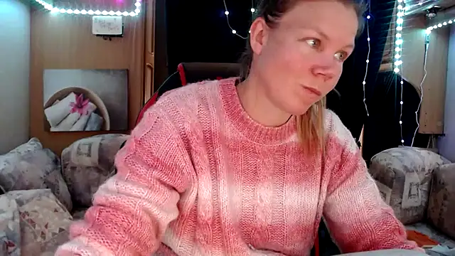 CallMeMaria online show from March 19, 2025, 11:06 am