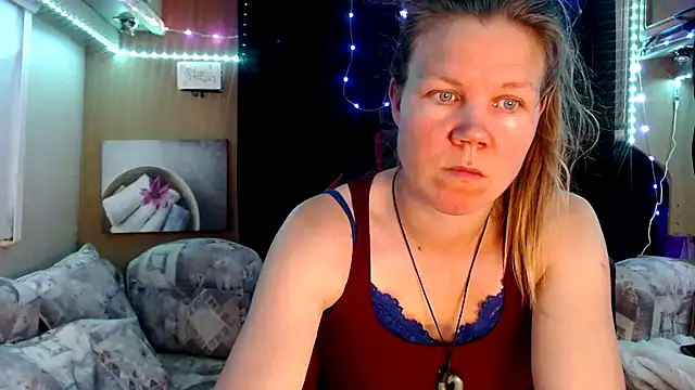 CallMeMaria online show from March 21, 2025, 11:44 am