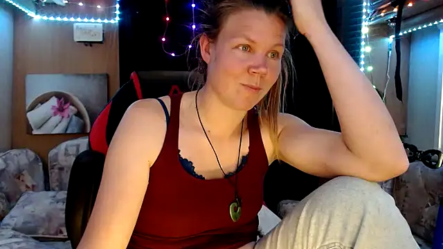 CallMeMaria online show from March 21, 2025, 2:51 pm