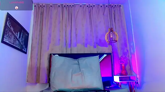 Snapshot of alexsandra_kiss chatting on June 23, 2026, 11:30 am alexsandra kiss online show from June 23, 2026, 11:30 am