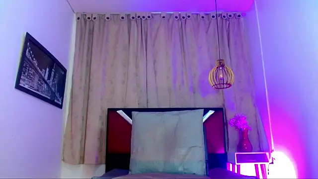 Snapshot of alexsandra_kiss chatting on July 1, 2026, 11:34 am alexsandra kiss online show from July 1, 2026, 11:34 am