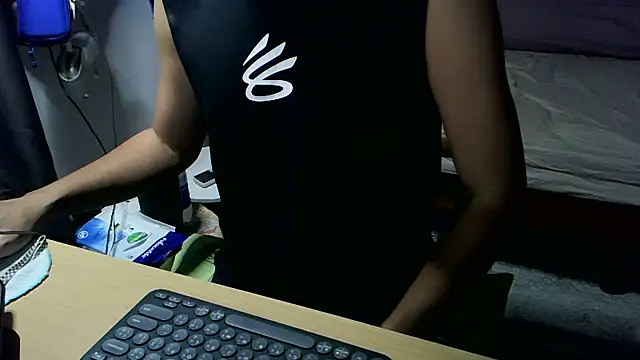 mak mark92 online show from October 12, 2025, 7:24 pm