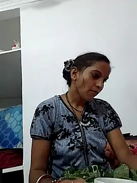 Hotty-Nidhi online show from October 3, 2025, 3:25 am