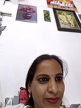 Snapshot of Hotty-Nidhi chatting on June 20, 2026, 3:48 pm Hotty-Nidhi online show from June 20, 2026, 3:48 pm