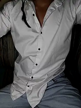 Snapshot of HARSHHU01 chatting on October 24, 2025, 6:59 pm HARSHHU01 online show from October 24, 2025, 6:59 pm