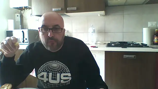 maxxxio12 online show from March 14, 2026, 12:21 pm