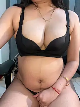 Snapshot of yours_chahat chatting on March 28, 2026, 8:52 pm yours chahat online show from March 28, 2026, 8:52 pm