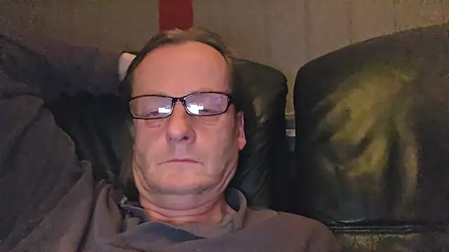 namorreyeb1 online show from November 4, 2025, 7:13 pm