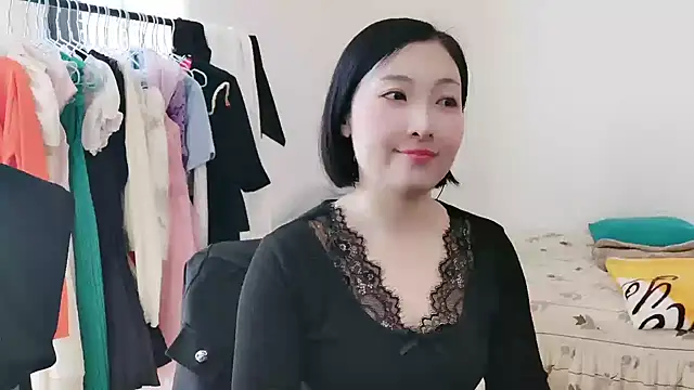 Rachel-6600 online show from November 14, 2025, 4:22 am