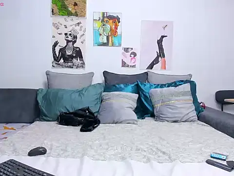 FindomGoddess1 online show from September 16, 2025, 4:19 pm