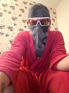 ThePython666 online show from March 11, 2025, 6:52 pm