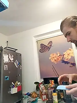 ThePython666 online show from September 28, 2025, 5:29 pm