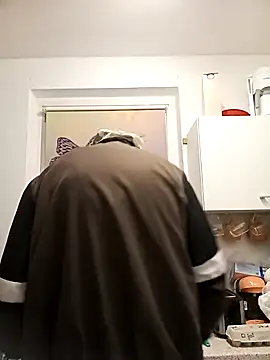 ThePython666 online show from October 19, 2025, 11:49 pm