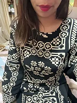 lustyindiancouple online show from February 19, 2026, 9:44 pm