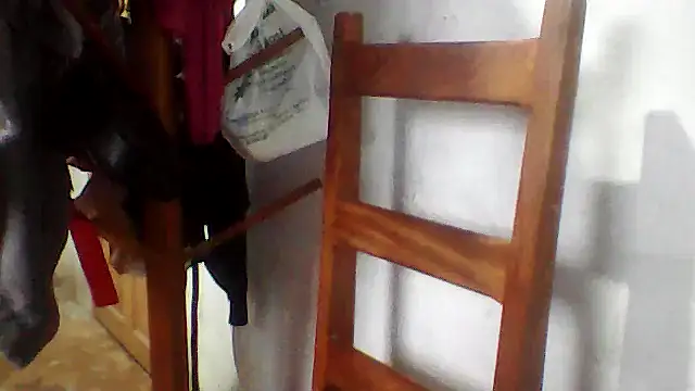 Sydneyputinha online show from April 19, 2026, 9:39 pm