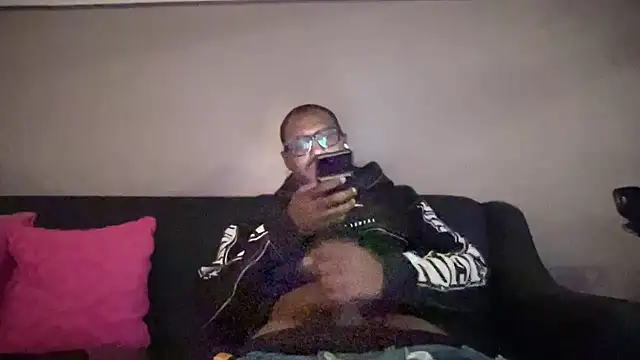 Snapshot of kngkeeem chatting on November 17, 2025, 8:42 am kngkeeem online show from November 17, 2025, 8:42 am