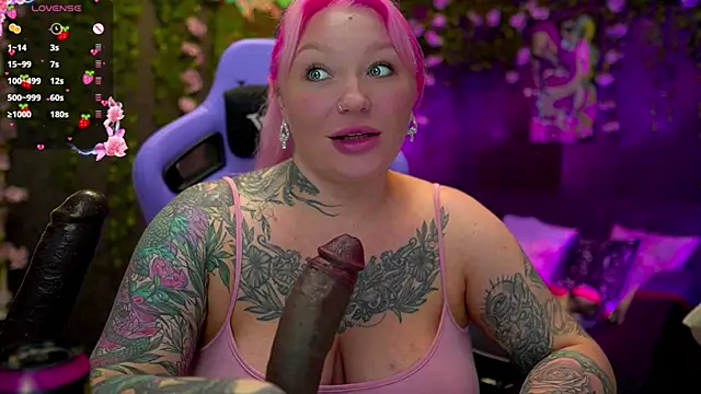 Snapshot of BlackedBarbie chatting on September 25, 2025, 6:55 pm BlackedBarbie online show from September 25, 2025, 6:55 pm