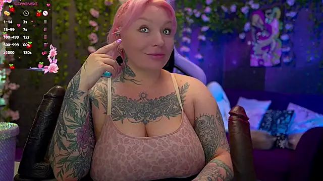 Snapshot of BlackedBarbie chatting on October 19, 2025, 1:56 pm BlackedBarbie online show from October 19, 2025, 1:56 pm