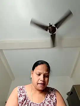 Snapshot of Arohi35 chatting on September 16, 2025, 4:24 am Arohi35 online show from September 16, 2025, 4:24 am