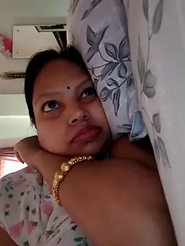 Snapshot of Arohi35 chatting on February 28, 2026, 9:32 am Arohi35 online show from February 28, 2026, 9:32 am