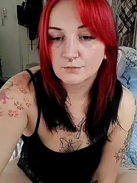 Snapshot of TiffiChantiT2 chatting on October 9, 2025, 12:25 pm TiffiChantiT2 online show from October 9, 2025, 12:25 pm