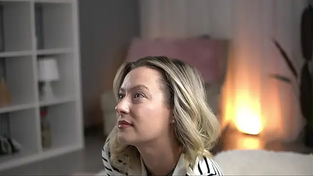 Snapshot of AnnastasiaMills chatting on June 15, 2026, 9:39 pm AnnastasiaMills online show from June 15, 2026, 9:39 pm