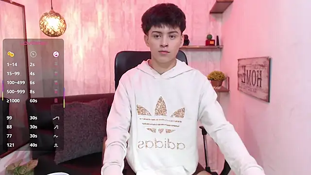 Snapshot of Sam_Daves chatting on March 21, 2025, 1:12 pm Sam Daves online show from March 21, 2025, 1:12 pm