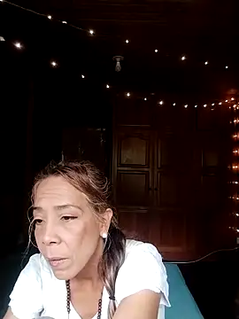 Lady Lolla11 online show from April 19, 2026, 4:50 pm