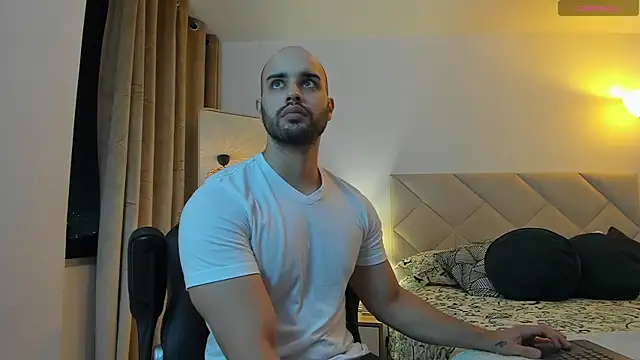 Snapshot of Chris_Alzate chatting on September 28, 2025, 1:00 am Chris Alzate online show from September 28, 2025, 1:00 am