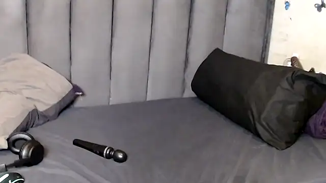 LustyDeziree1 online show from February 3, 2026, 4:10 am