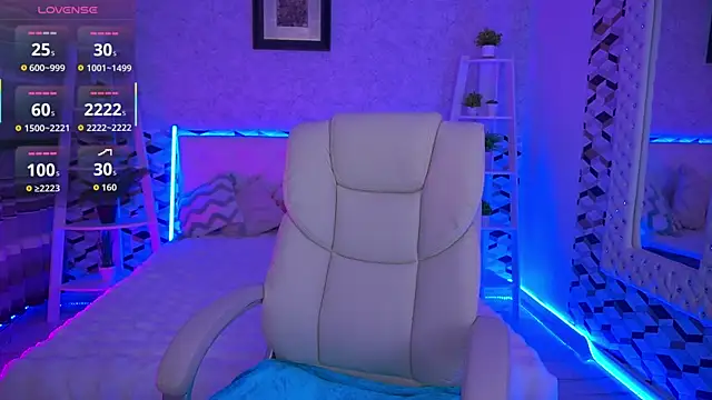 CandyLadyyy online show from April 12, 2026, 8:58 pm