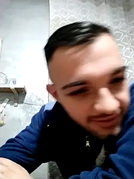 Snapshot of Francescodicristina44 chatting on February 2, 2026, 2:32 am Francescodicristina44 online show from February 2, 2026, 2:32 am