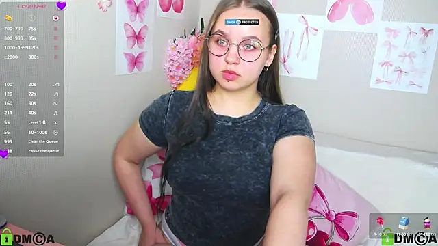 Snapshot of Lilysweet13 chatting on September 29, 2025, 8:30 am Lilysweet13 online show from September 29, 2025, 8:30 am