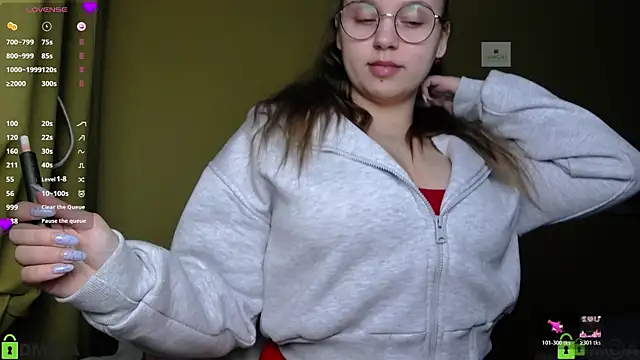 Snapshot of Lilysweet13 chatting on October 20, 2025, 12:38 pm Lilysweet13 online show from October 20, 2025, 12:38 pm