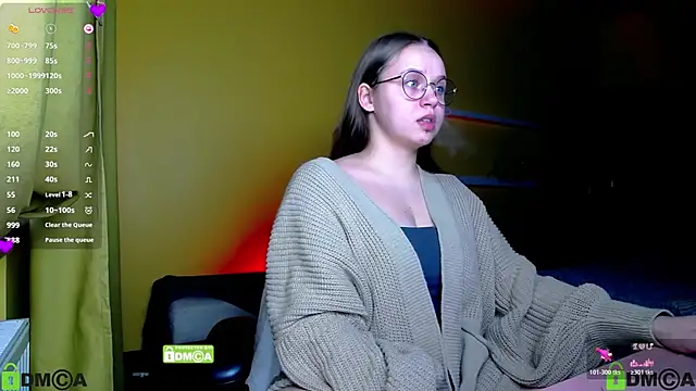 Snapshot of Lilysweet13 chatting on October 26, 2025, 1:28 pm Lilysweet13 online show from October 26, 2025, 1:28 pm