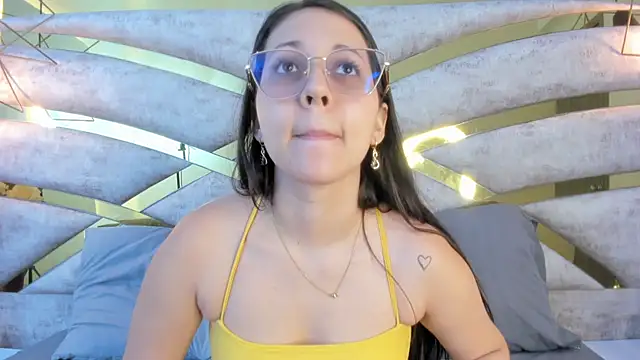 Sofiia Rossee  online show from October 31, 2025, 8:10 pm