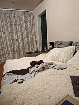 Snapshot of my_Kazka chatting on December 18, 2025, 3:29 pm my Kazka online show from December 18, 2025, 3:29 pm