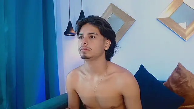 MathewAdams online show from November 4, 2025, 6:29 pm